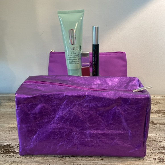 CLINIQUE - Picture 3 of 11